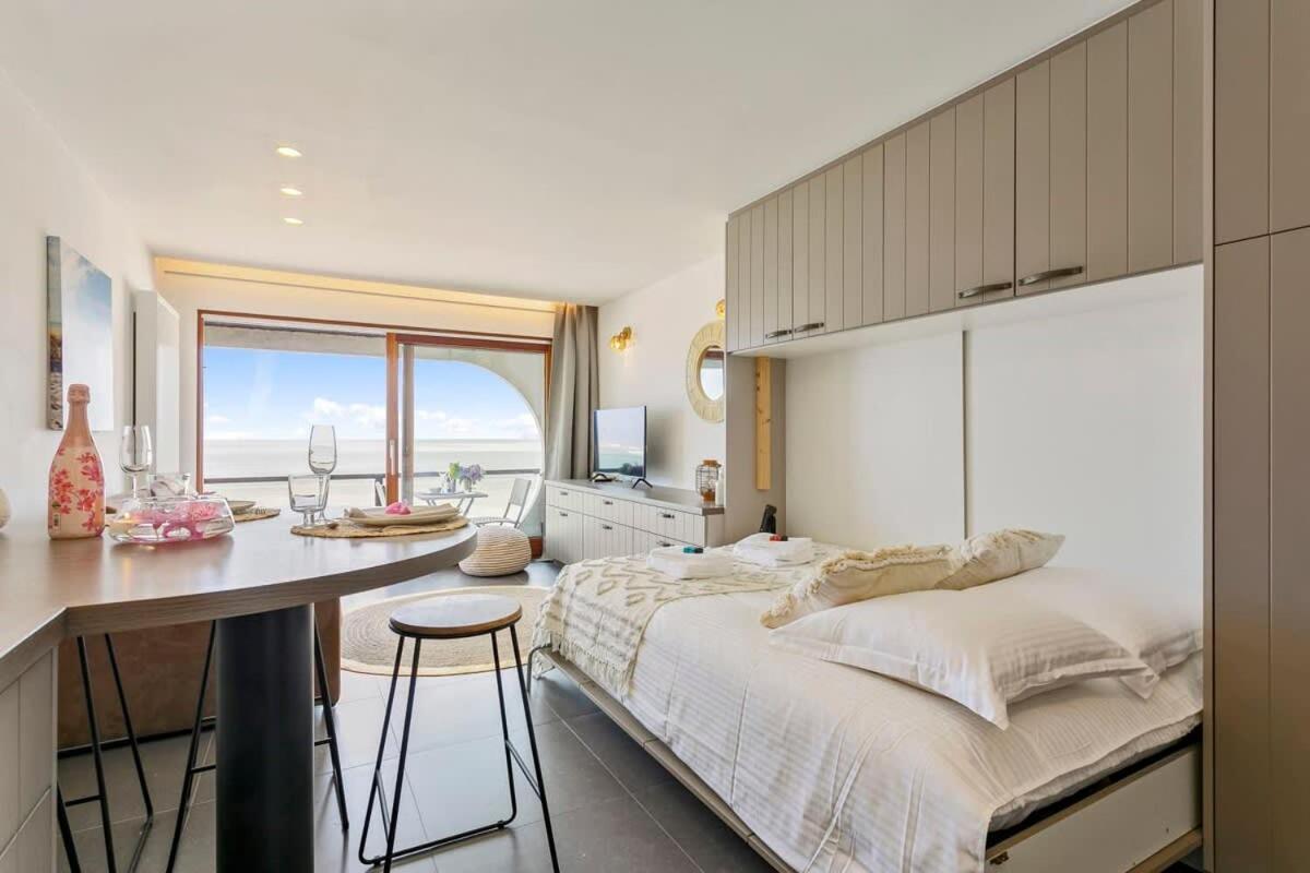 Huswell - Studio With Great Sea View On Terrace 克诺克－海斯特 外观 照片